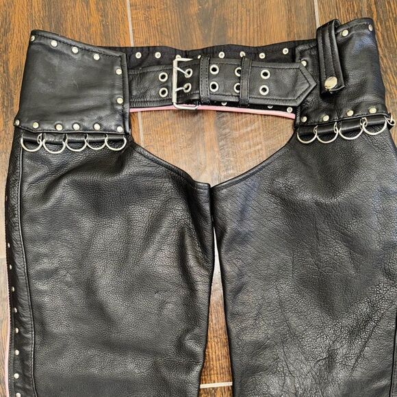 🔥 Papas Leather Motorcycle Chaps – XS – Pink Trim 🩷 - Picture 3 of 16